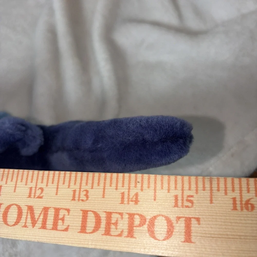 Realistic Mako Shark Plush Stuffed Realistic Plastic Eyes‎ Stitched Gills No Tag